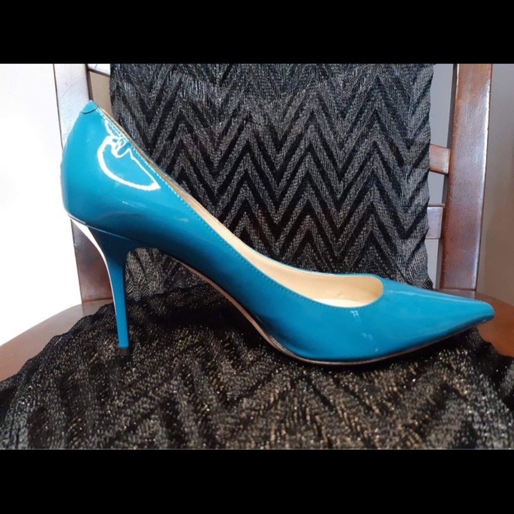 Beautiful Heels - Picture 3 of 3